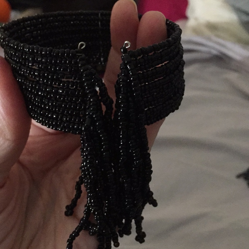 Black beaded bracelet